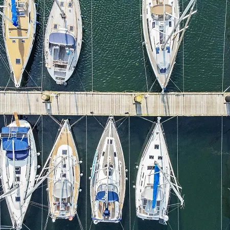 Apartament 6 Person In *