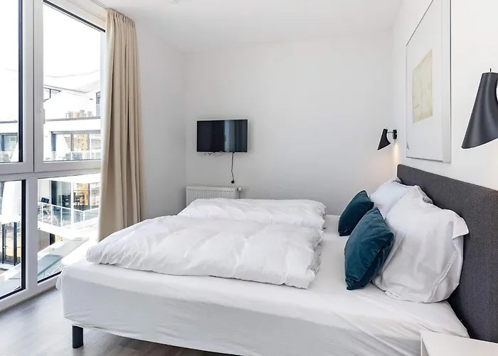 Apartment 6 Person In *